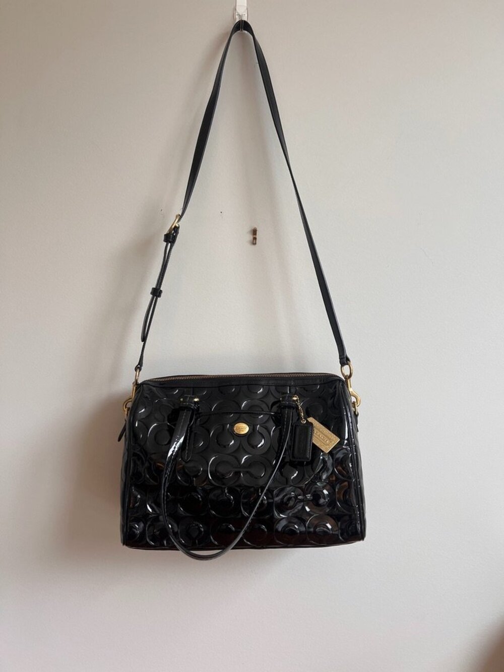 Coach Black Patent Leather Embossed Signature Satchel | Crossbody | Authentic - Picture 2 of 13